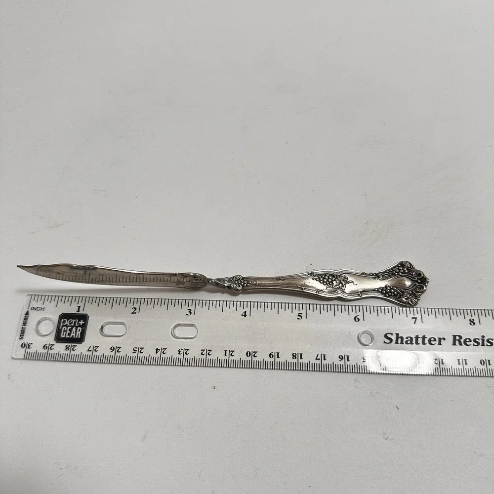 Lot Of 2 Vintage 1847 Roger's Bros Laddle And Master‎ Butter Knife Unmatched